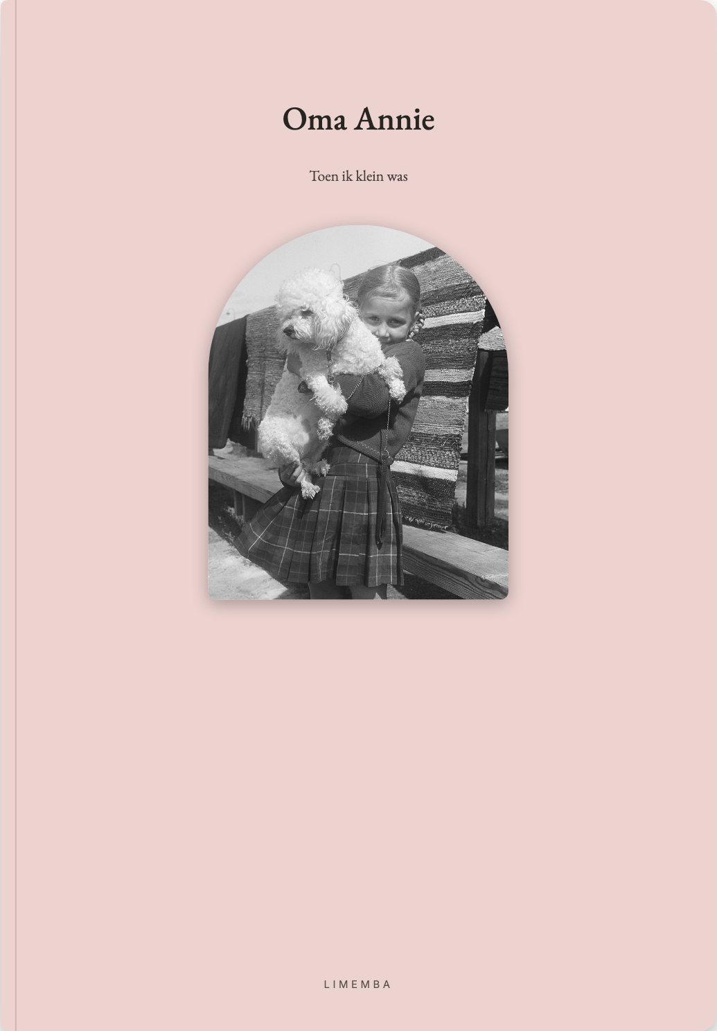 Omslag in zacht roze met een zwart-witfoto van een meisje met een poedel in een boogvorm: Oma Annie.